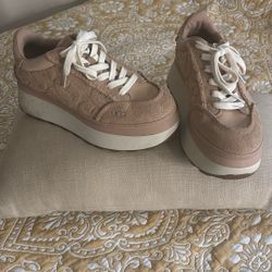 Ugg Shoes Size 8
