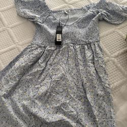 Blue flower print dress