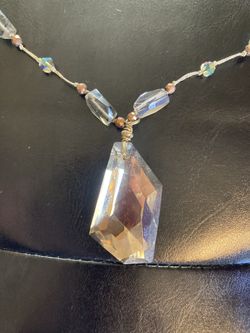 Striking Necklace and Bracelet Set