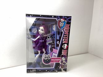 Monster High Spectra Vondergeist (Daughter Of A Ghost).