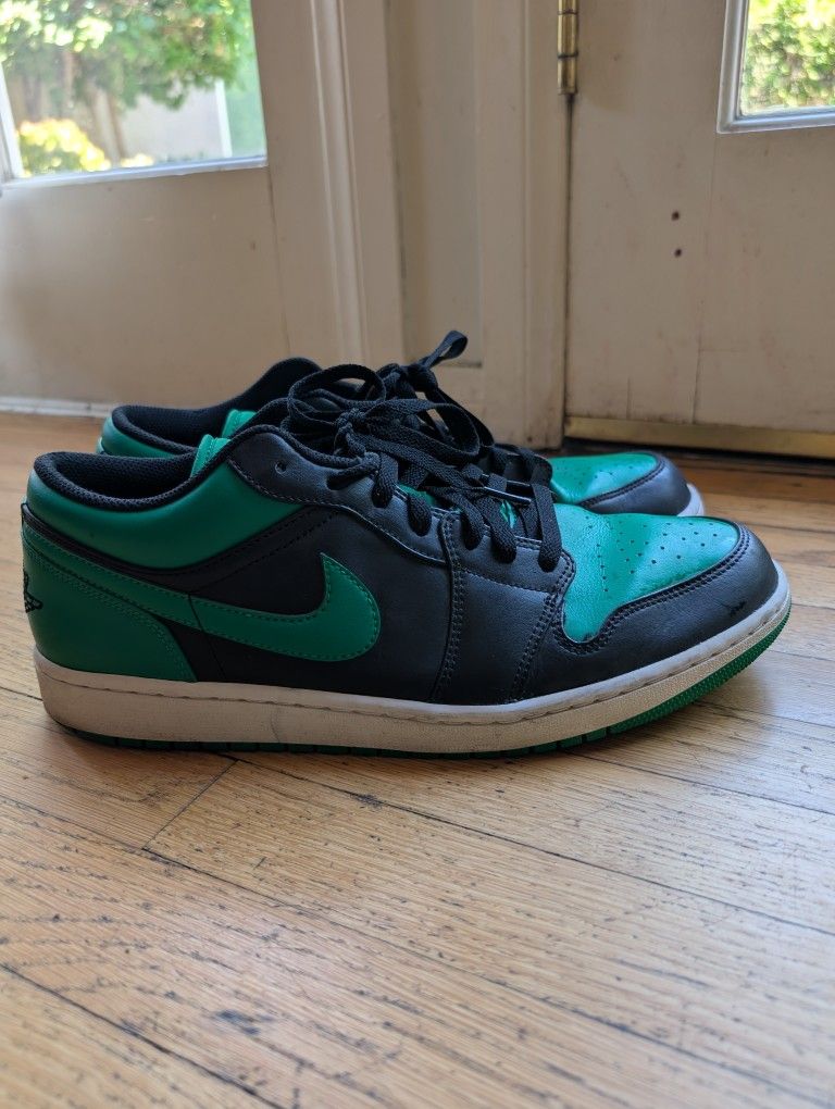 Nike Jordans lucky Green