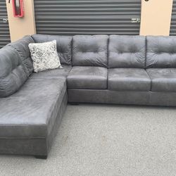Sectional Couch 
