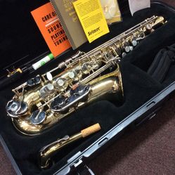 Selmar AS300 Alto Saxophone In Case With Mouthpiece And Strap