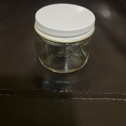 2 Oz Glass Jars w/ lid (24)