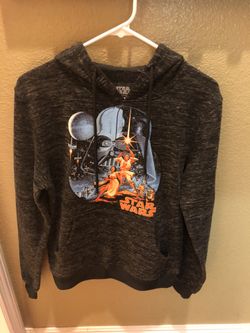 Men’s small starwars sweatshirt new
