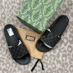 Gucci Slides Grey And Black $100 **READ DESCRIPTION**