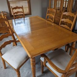 Extendable Dining Table W/6 Chairs