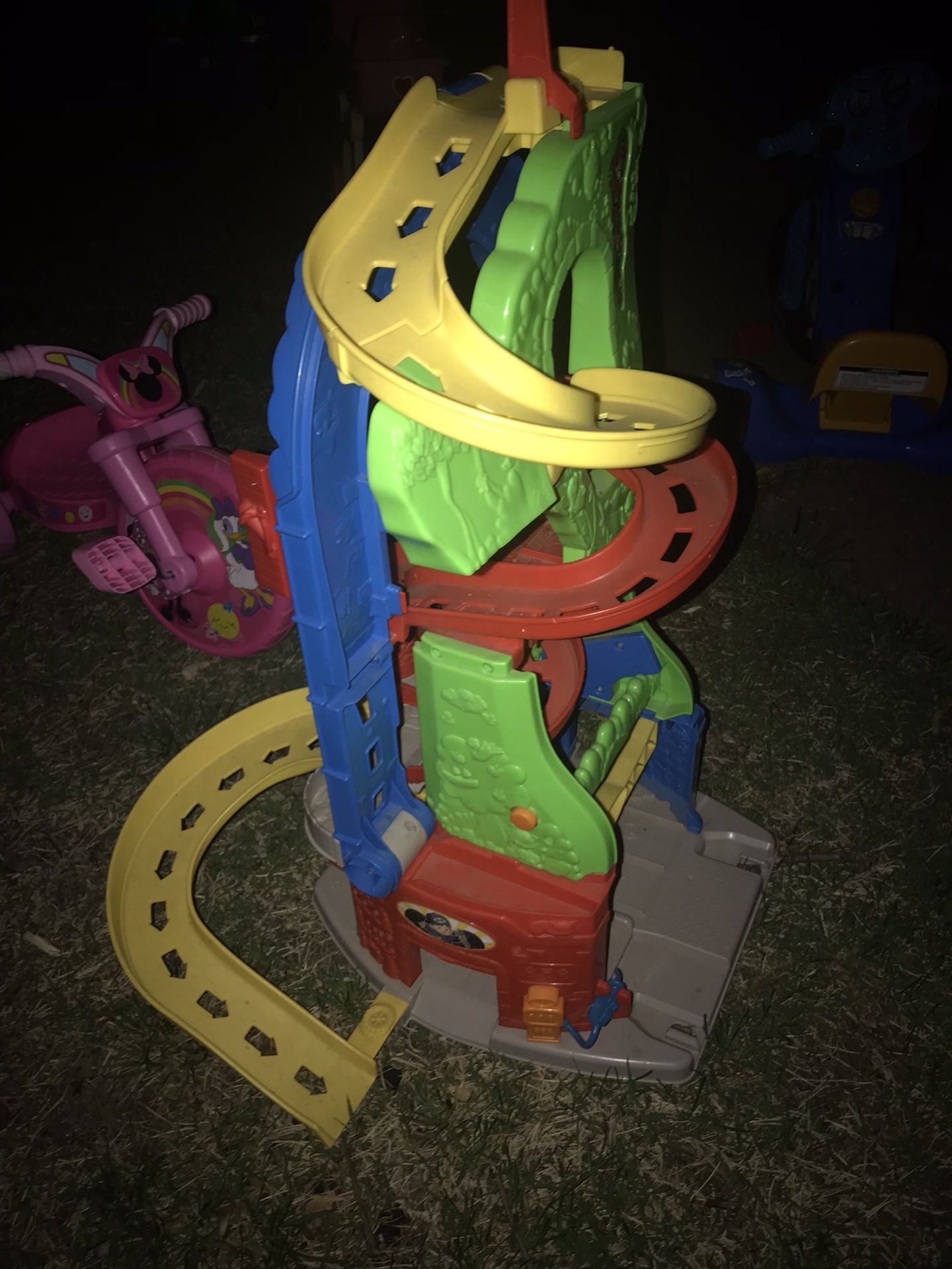 Little peoples car tower only $15 firm