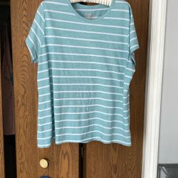 White straight top