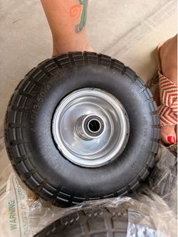 A set of 4 wheels