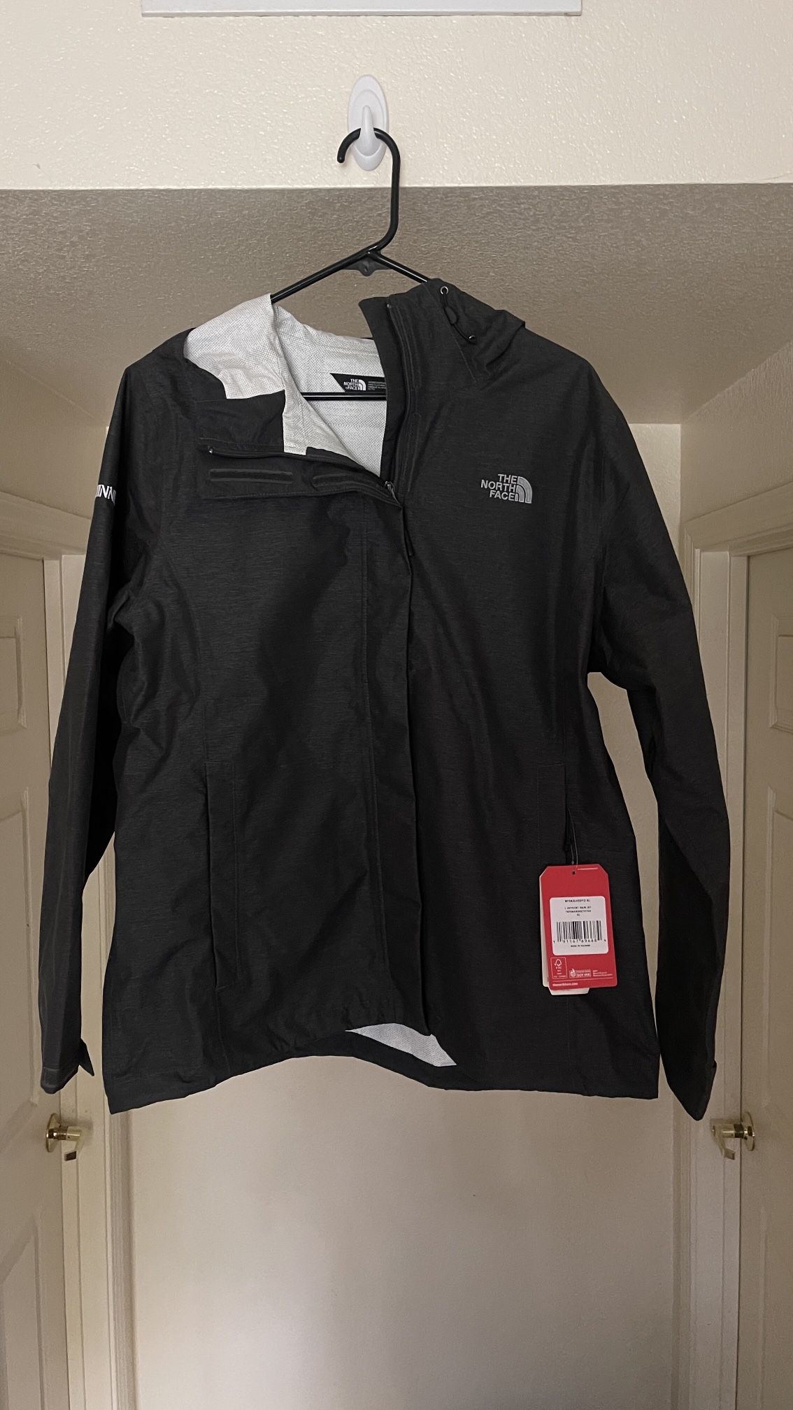 NWT Copy The North Face Dry Vent women’s Guinness jacket