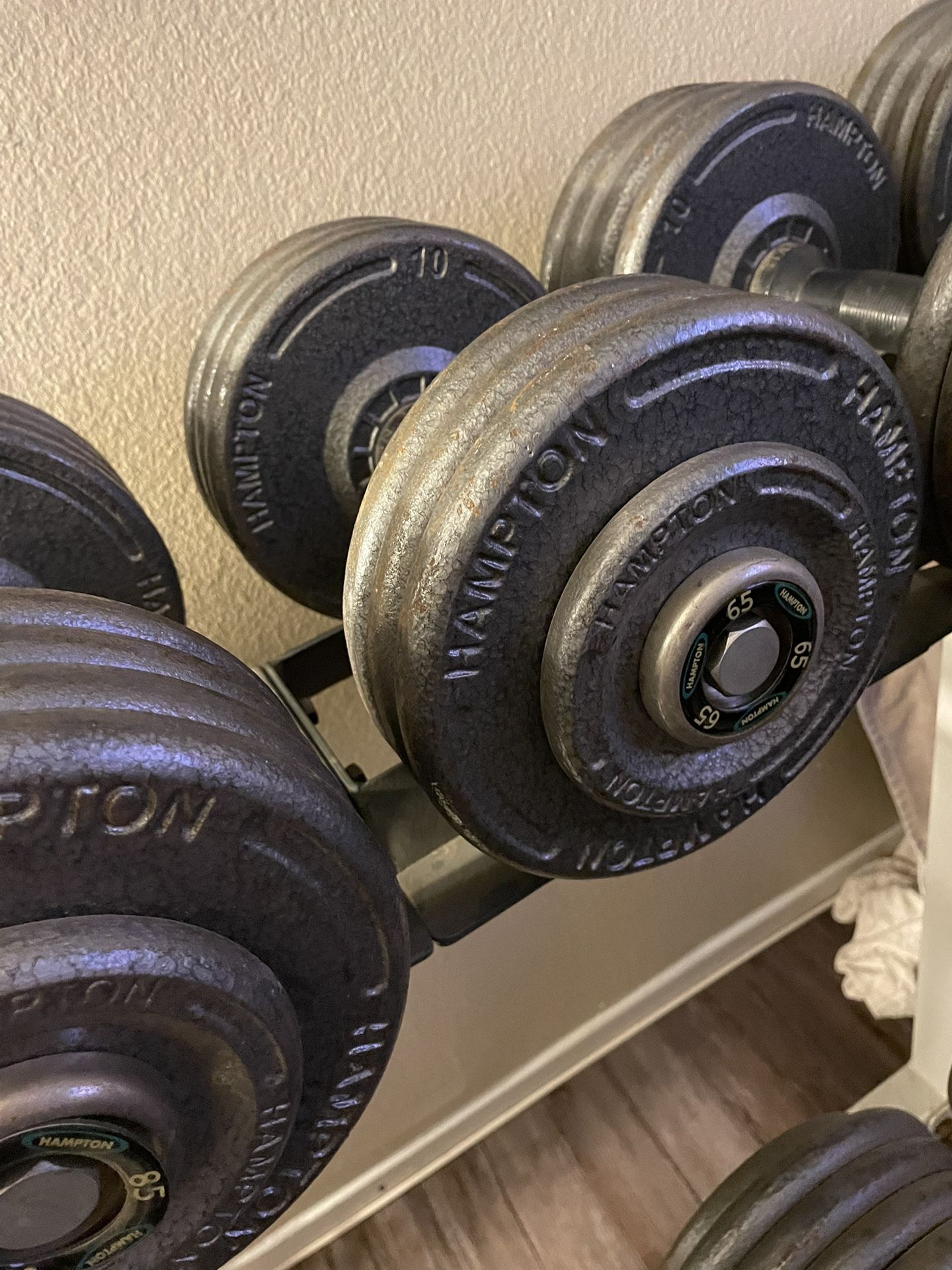 HAMPTON Dumbbell Weights With Urethane Handles COMMERCIAL GRADE Prices Listed At The Bottom Under Description ⬇️⬇️⬇️⬇️