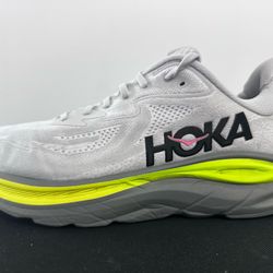 HOKA CLIFTON 10 GRAY AND NEON GREEN RUNNING SHOES SIZE 10 D MENS.
