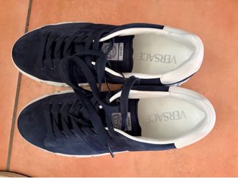 VERSACE MENS 10 shoes