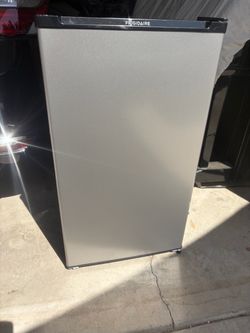 Frigidaire Mini Fridge