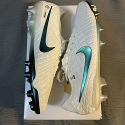 Nike Tiempo Legend 10 Elite ‘Pearl’