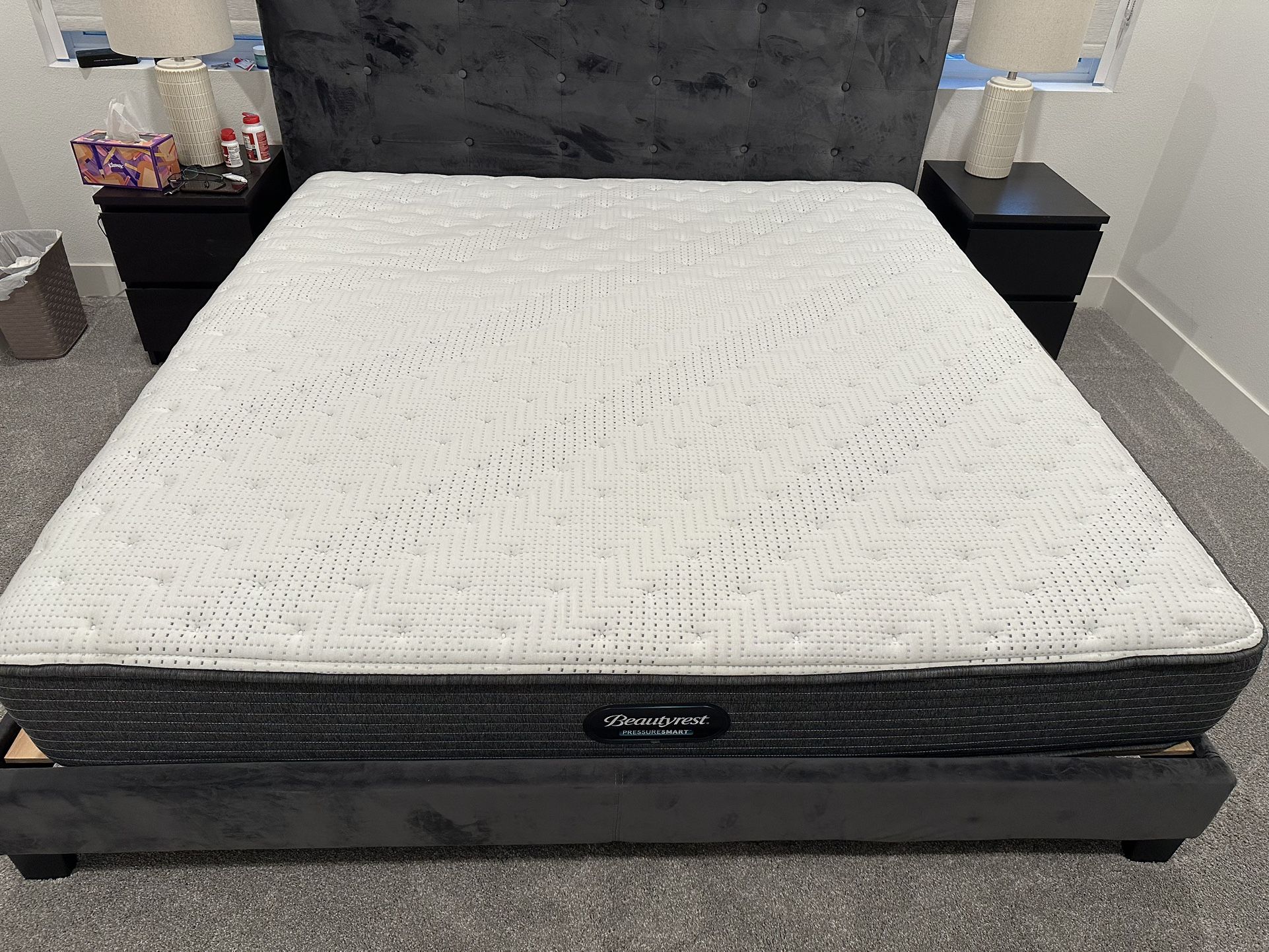 Beautyrest King Size Mattress (very clean and good condition)