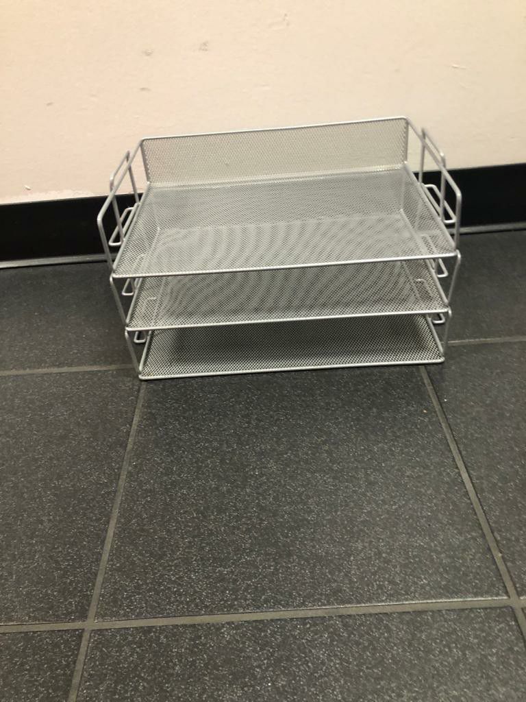  Letter Trays Mesh Silver

