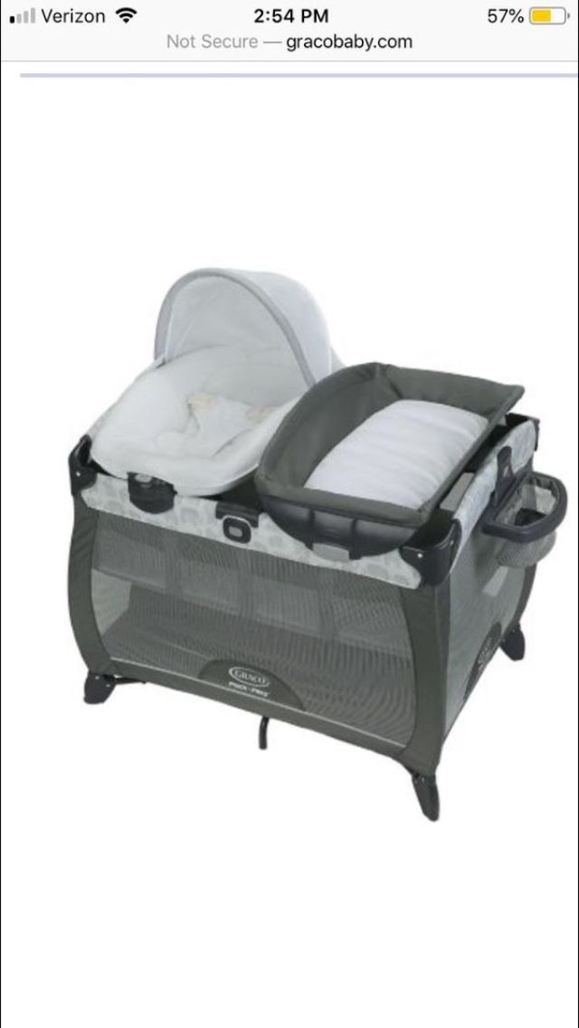 Graco baby pack n play w diaper changer and bassinet