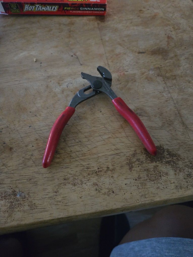 Snap-On Grove Pliers