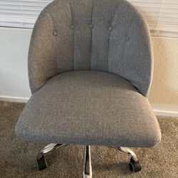 Vanity / office / make up chair