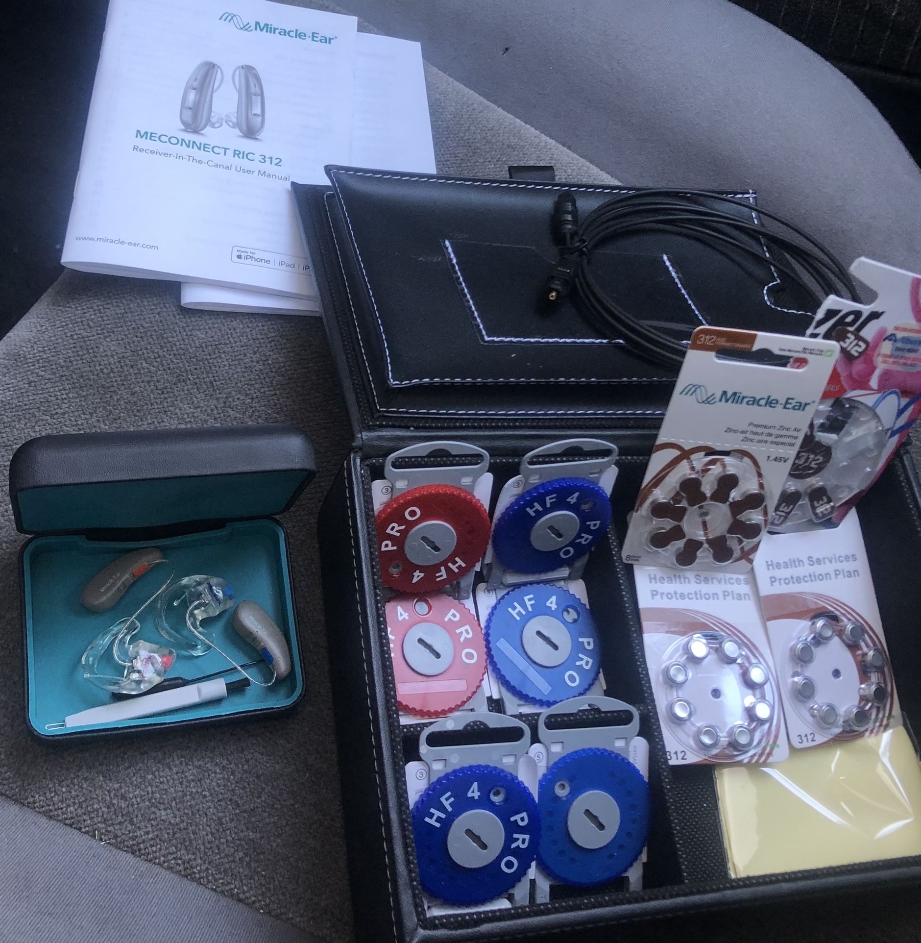 Miracle Ear Meconnect RIC 312 Hearing Aids + TV Streamer