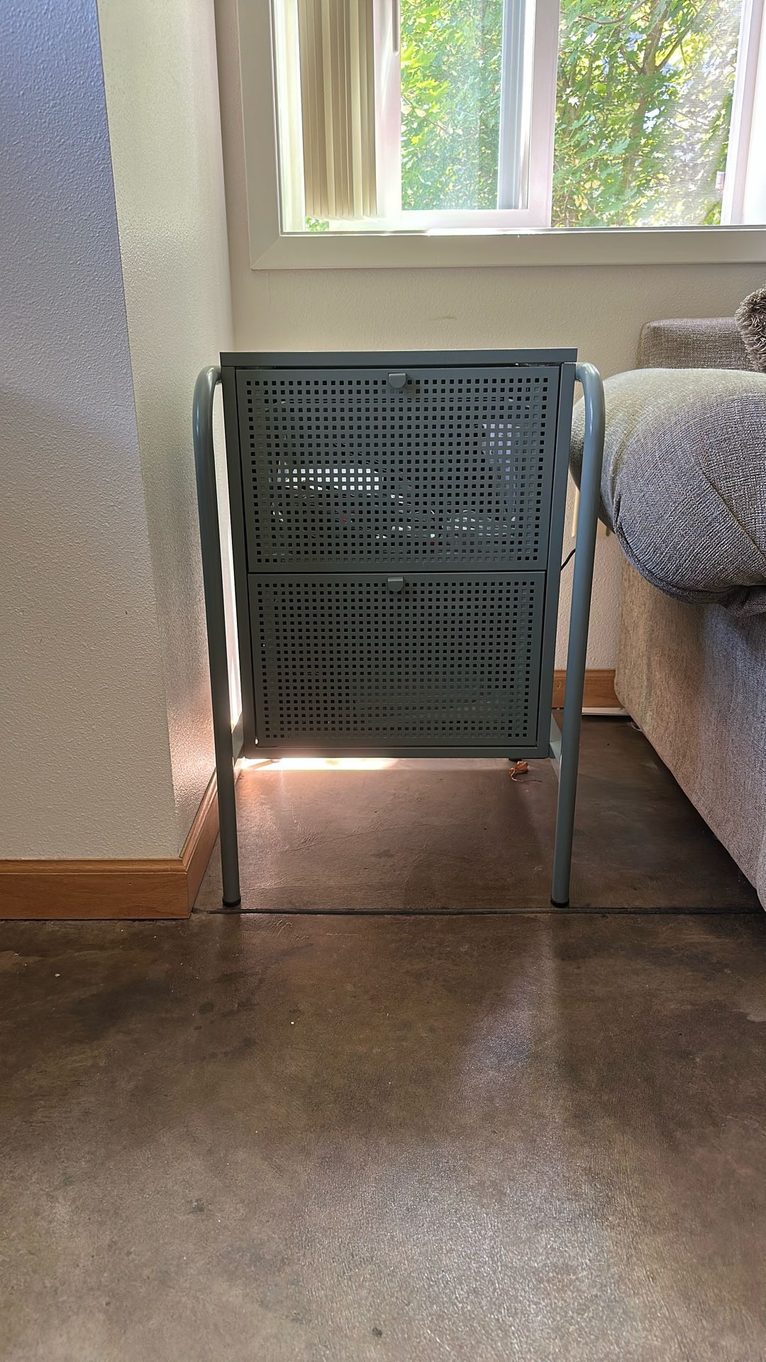 End Table / Night Stand (metal)