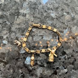 Vintage Dutch Charm Silver Toned 6 Inch Bracelet 