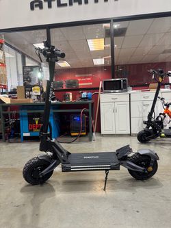 Dual-motor high-speed electric scooter