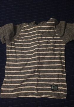 Hooded shirt