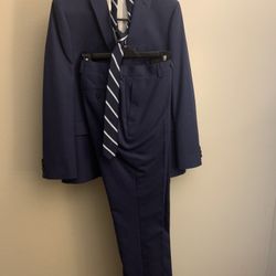 Men’s Medium Navy Blue Suit