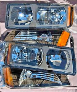 02-06 Chevy Avalanche Headlights Faros Calaveras Micas Luces Lamps