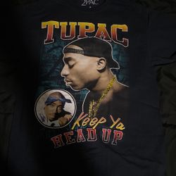 Tupac Shirt Size Medium