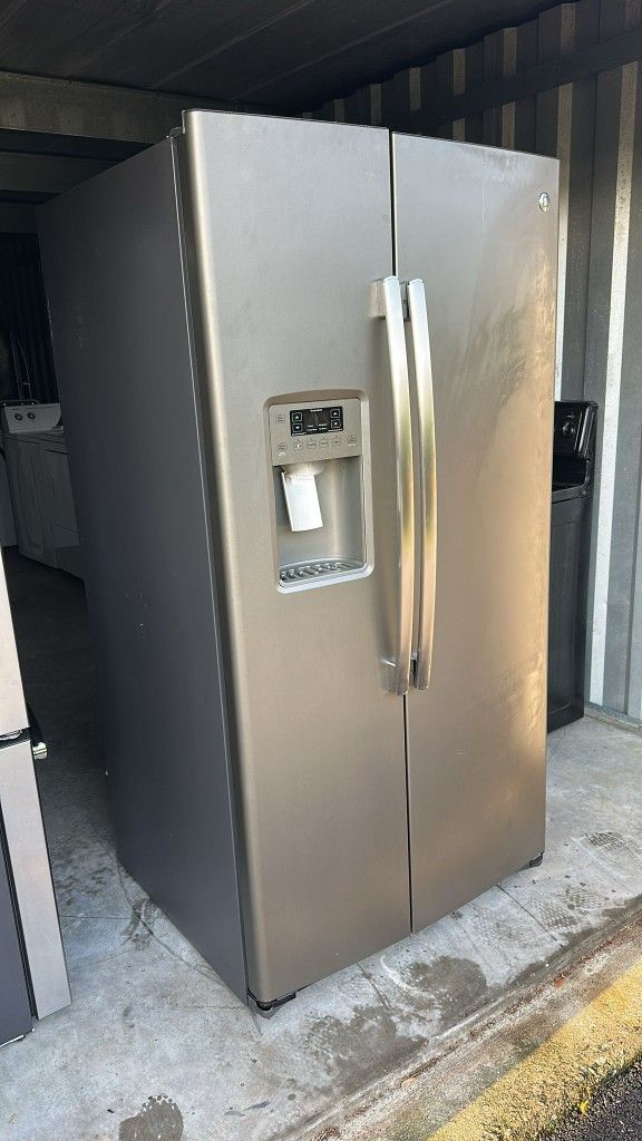 GE Refrigerator Fridge Fully Covered Warranty! Slate