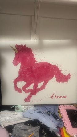 Girls canva in picture unicorn