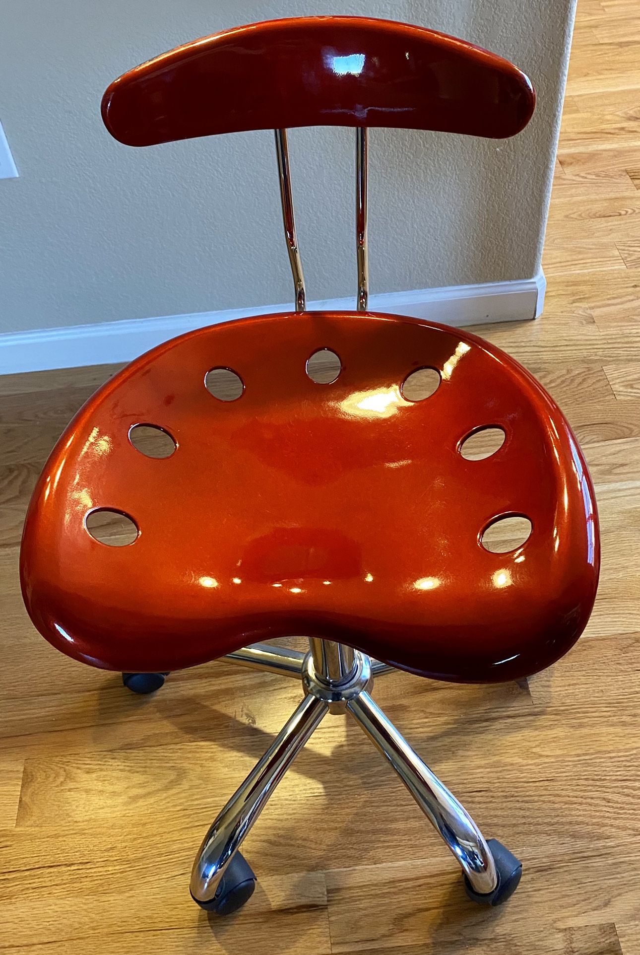 Tractor-Style Seat Rolling Adjustable Height office Chair - Shiny Candy Apple Red - Unique Furniture