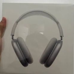 White Apple Airpods Max