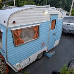Vintage 1972 Sprite Travel Trailer