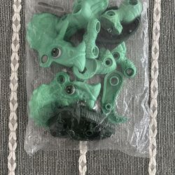 NEW Buildable Dinosaur Toy Parts Lot – Green Dino Set w/ Screws (Sealed)