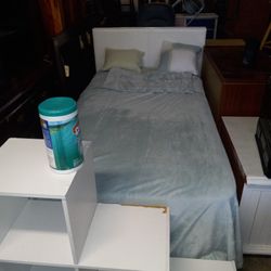 White Twin Size Bed