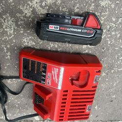 Milwaukee Battery Park And Charger M18