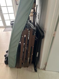 Positions bed and wheelchair