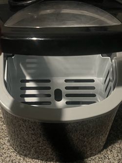 Frigidaire Ice Maker