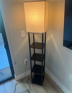 Corner lamp
