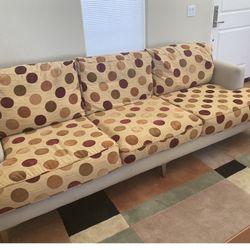 “Carter” Modern , Contemporary , Excellent Condition Couch /Palm Beach Gardens