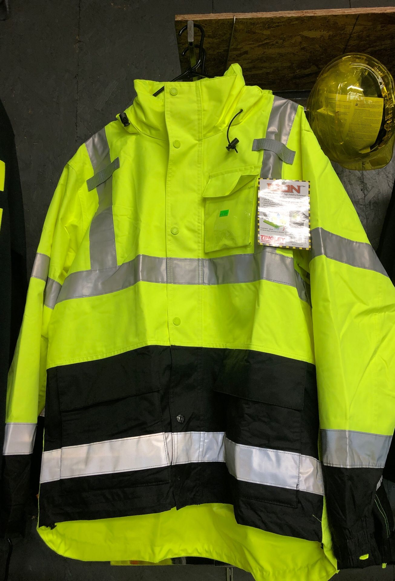 Breathable waterproof high visibility outwear jacket