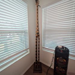 Giraffe Statue 