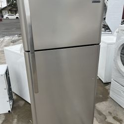 Frigidaire Top Freezer Stainless Steel Refrigerator 