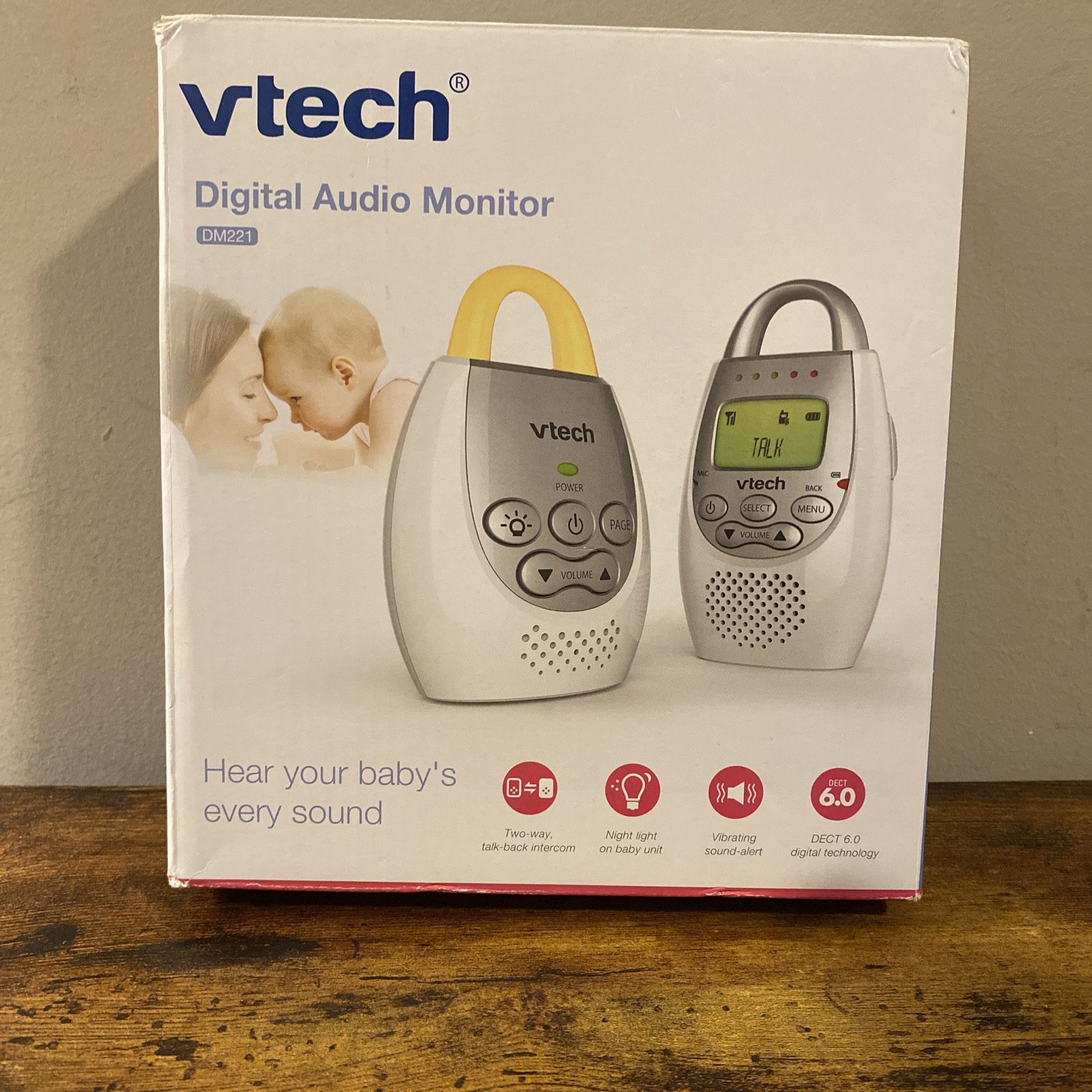 VTech DM221 Audio Baby Monitor OPEN BOX 1,000 ft of Range & Night Light Loop