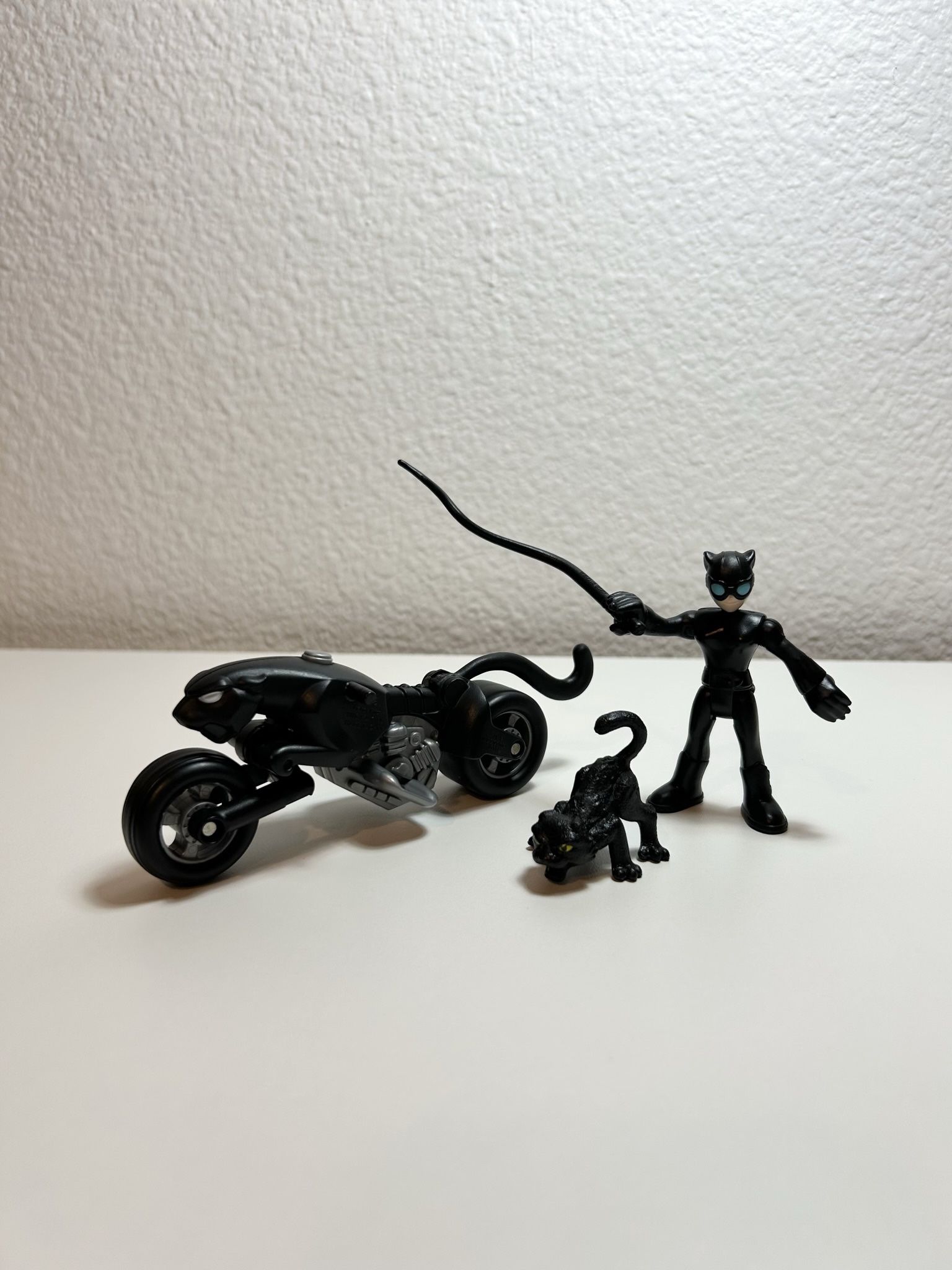 Imaginext DC Super Friends Batman Catwoman, Motorcycle & Cat Fisher-Price/Mattel Toy